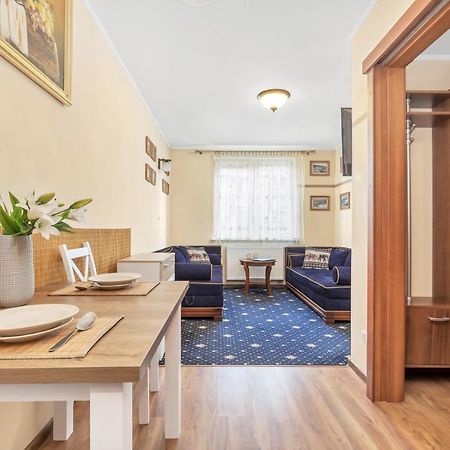 Ferienwohnung Apartament Na Deptaku Z Parkingiem I Klimatyzacja By Renters Misdroy Exterior foto