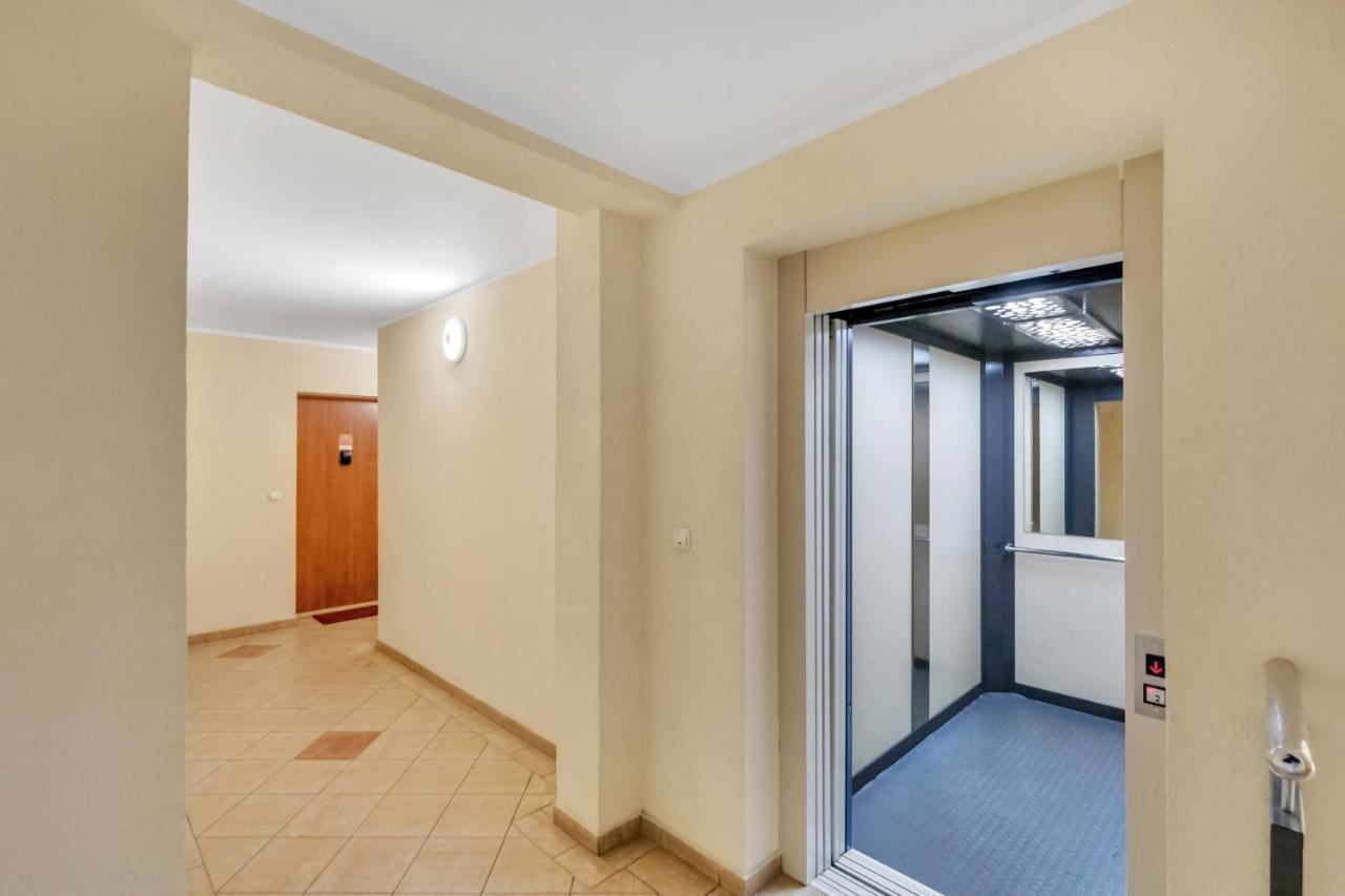 Ferienwohnung Apartament Na Deptaku Z Parkingiem I Klimatyzacja By Renters Misdroy Exterior foto